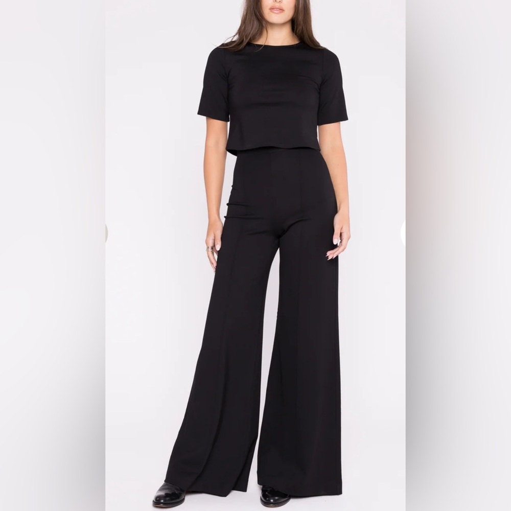 Chic Black Wide Leg Jumpsuit